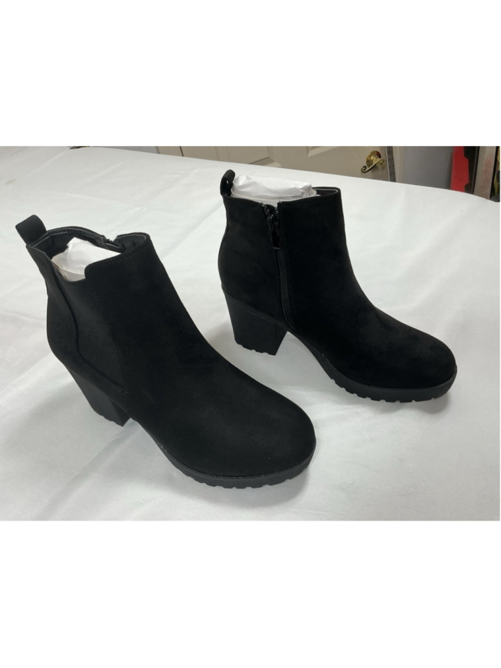 Womans New Refresh Club Chelsea Style Ankle Boot Size 10 Black